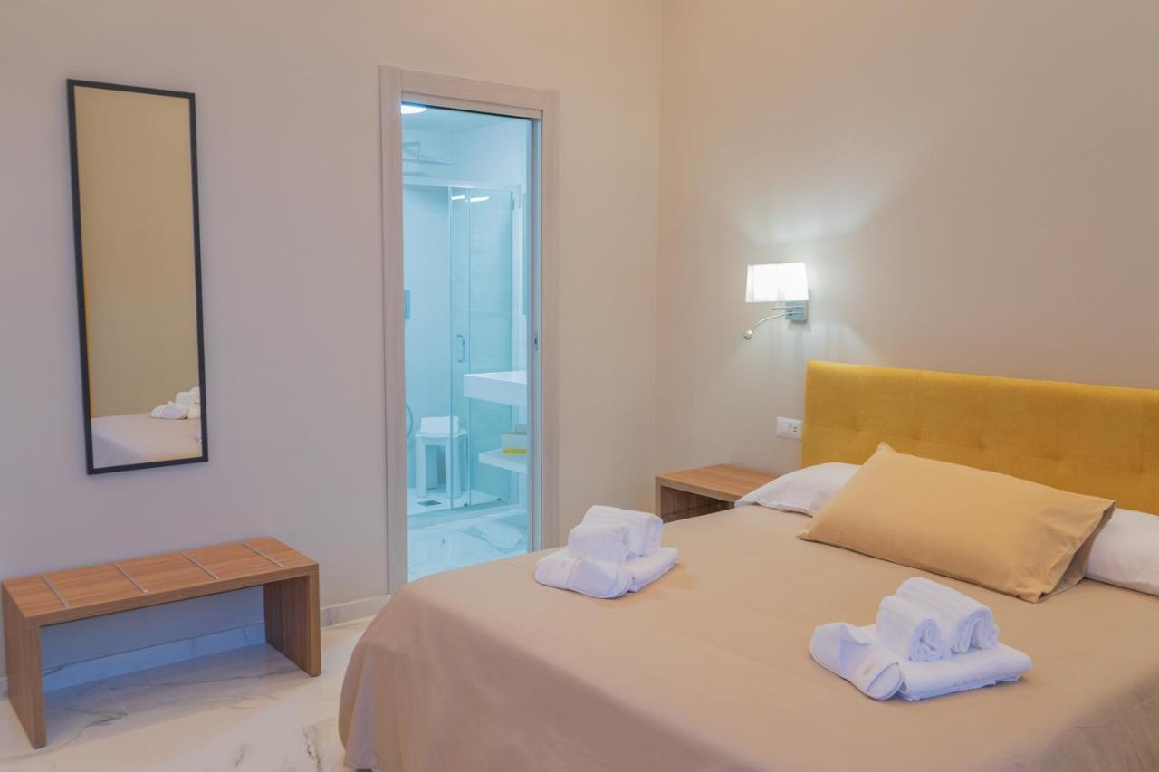 Le Suite Crotone Exterior foto